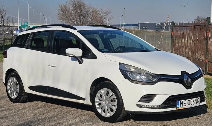 samochody osobowe Renault Clio cena 30800 przebieg: 92000, rok produkcji 2016 z Radzyń Chełmiński